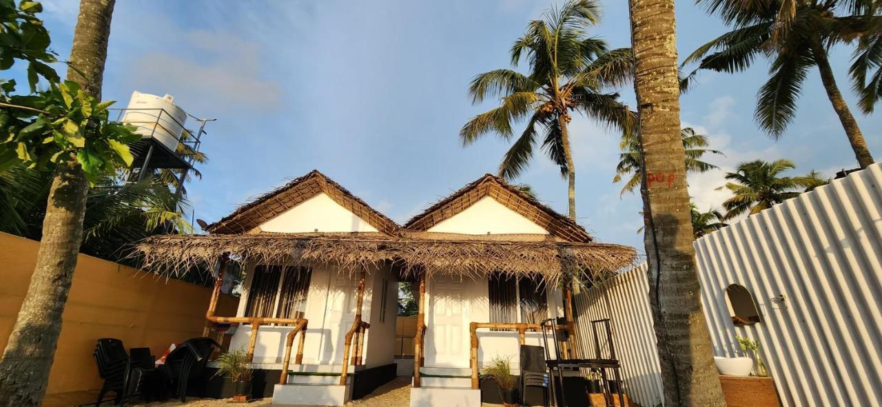 Bliss Beach Villa Alappuzha Esterno foto